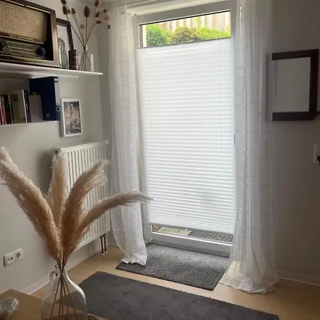 Ruhige Anliegerwohnung In Stadtnaehe Lejlighed