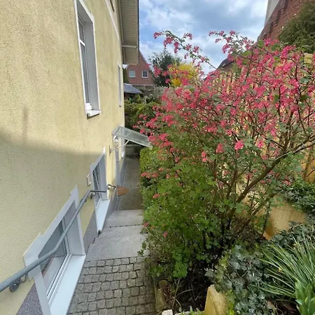 Ruhige Anliegerwohnung In Stadtnaehe Lejlighed Stade