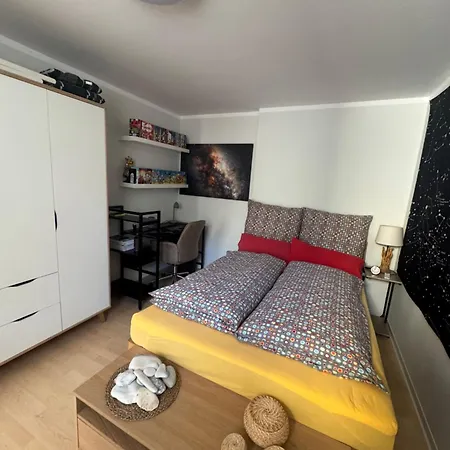 Ruhige Anliegerwohnung In Stadtnaehe * Stade